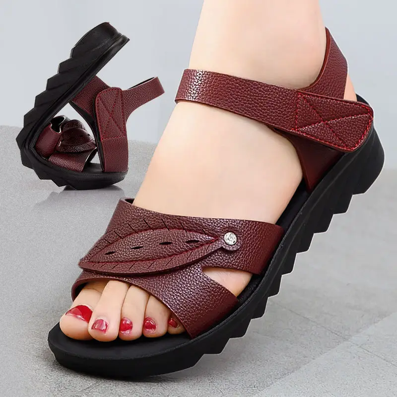 

WOMEN'S Shoes Summer New Style Sandals Women's Flat Flat Heel Comfortable Soft Bottom Middle Aged And Elderly People Mom Sandals
