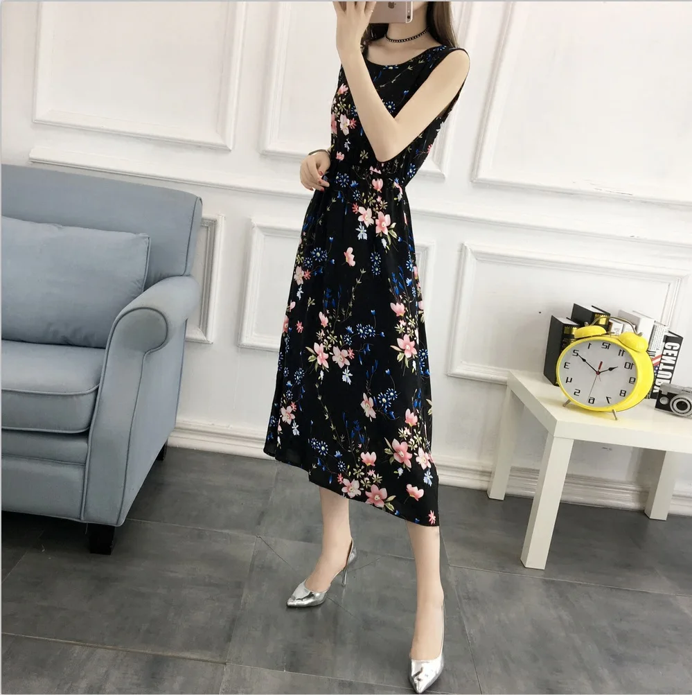 

Bohemian Beach Skirt Summer New Style Seaside Holiday Vest Dress Chiffon Black Background Red Floral Print Dress