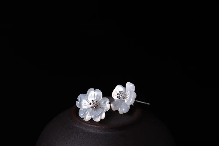 Серьги-гвоздики из стерлингового серебра 925 пробы для Чехол женский цветок циркония маленькие серьги с перламутром корейская мода подарки для девочки