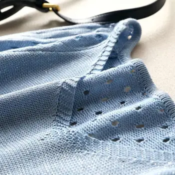 

Fashion Women Casual Blue Pink sweater sizeL V-neck three quarter