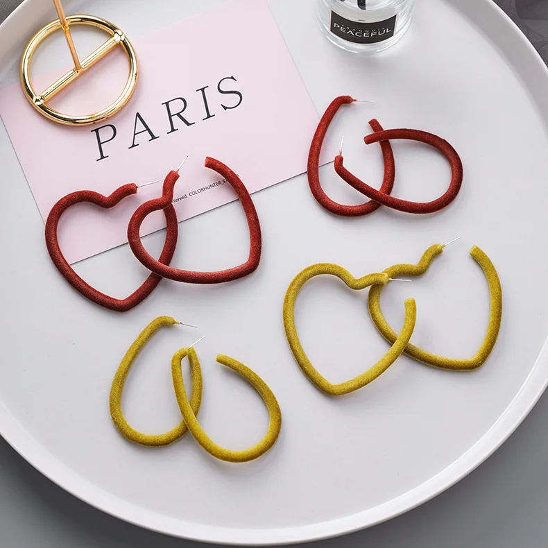 12101075005_1401670587