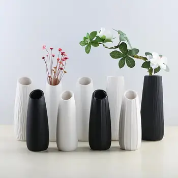 

1pcs Modern Simple Black Color Ceramic Vase Retro Container European Handmade Crafts Vase DIY Home Living Room Garden Decoration