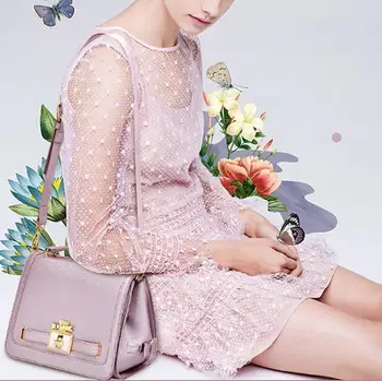 

2019 new female bag Korean version fashion hot pin lock personality handbag single shoulder oblique satchelAAA131