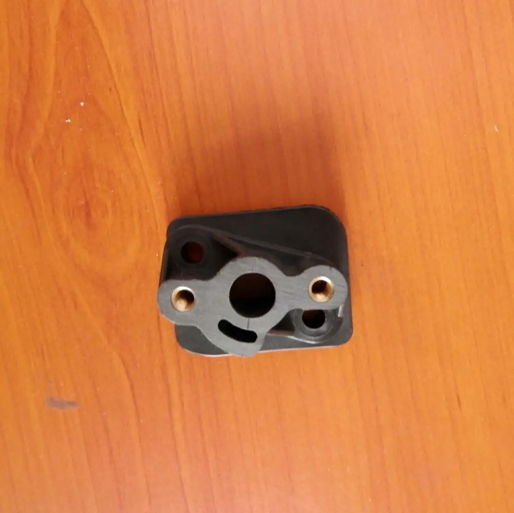 TL23 CARBURETOR INSULATOR  PLASTIC FOR MITSUBISHI TL20 & MORE 23CC 2 STROKE RUBBER BOOT HOLDER CARB ADPTER AIR INTAKE MANIFOLD