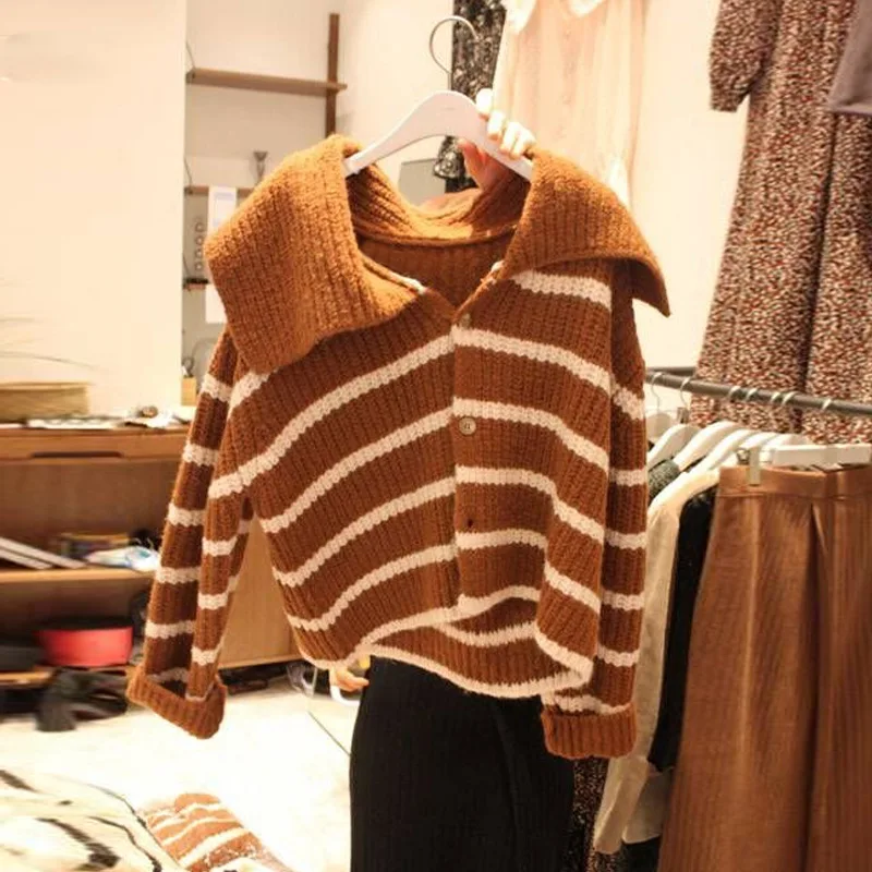 

Autumn Sweater New 2019 Women Wear Doll Collar Striped Long Sleeve Knitted Sweater Turn-down Collar Cardigans Women Sweater