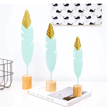 

Nordic Style Iron Feather Wooden Decoration Desk Decor Home Living Room Decoration Figurines Craft Mini Metal Feather Decor