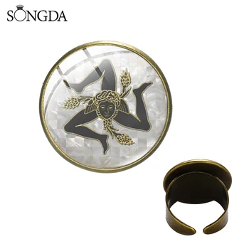 

Retro Sicilian Trinacria Ring Handmade Jewelry Classic Sicily Features Symbol Glass Cabochon Antique Bronze Color Ring Wholesale
