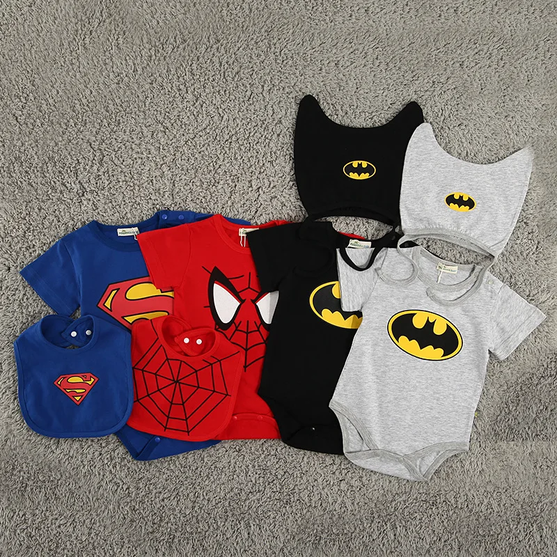 Летняя одежда для новорожденных Для маленьких мальчиков комбинезон нагруднички/Шапки из 2 предметов комплект с рисунком из мультфильма Спайдермен, Супермен, Бэтмен детские комбинезоны Bebes кукла трансфер до/костюм для девочек