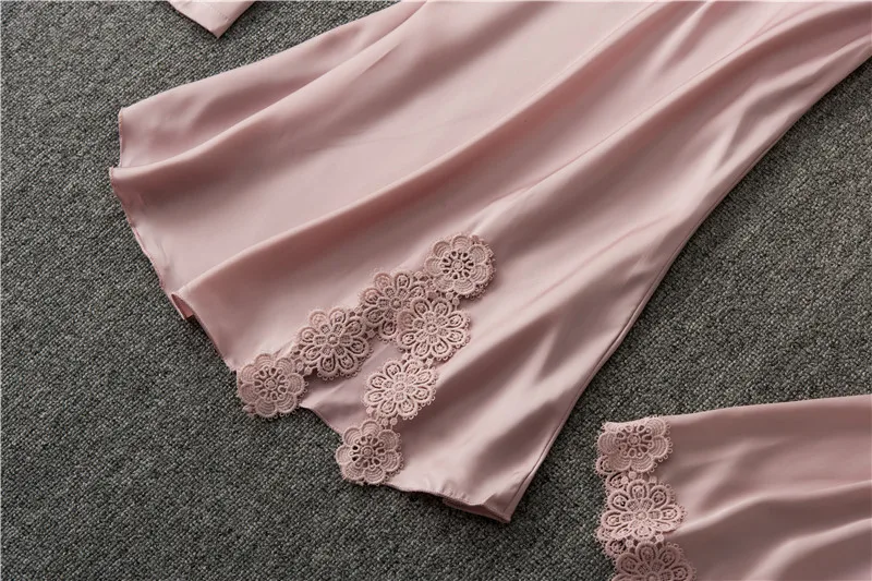 12965978925_1061836450