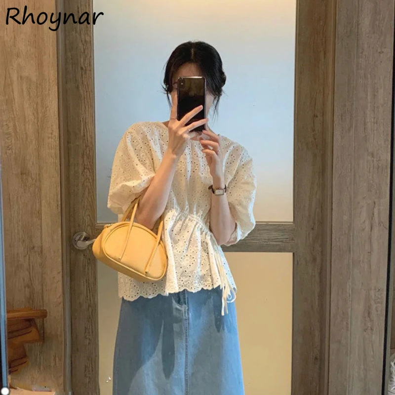 

Blouses Women Flowers O-neck Romantic Korean Style Hollow Out Tender Short Sleeve Tops Female Loose Fashion Simple Clothing Ins