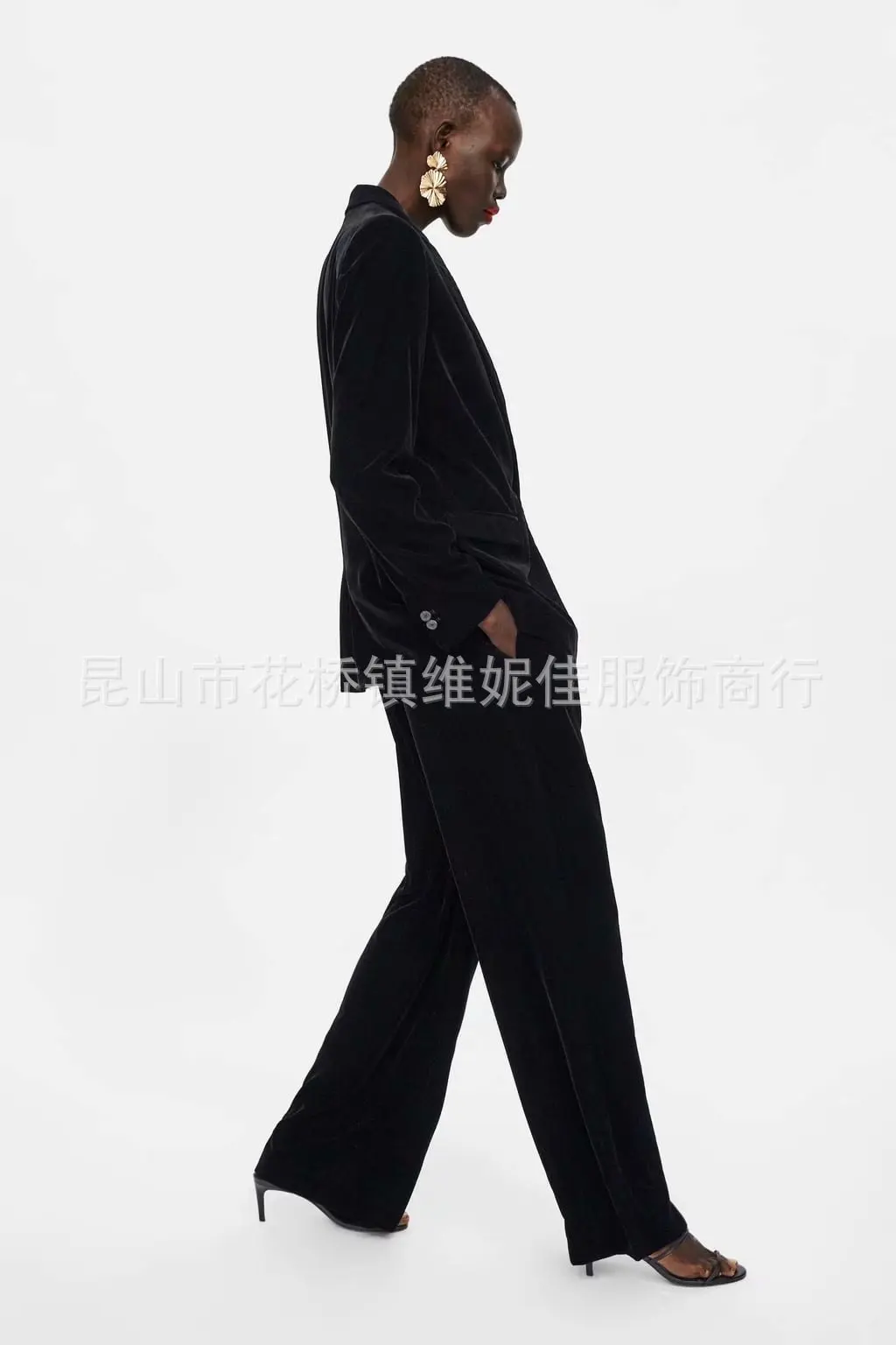 

2018 Autumn And Winter New Style European And American Style Casual Small Suit Women's Fold-down Collar Long Sleeve Velvet Suit