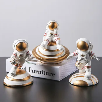 

Modern Astronaut Figurine Spaceman Miniature Model Modern Art Ornament Nordic Home Decoration Accessories Room Decor Gift