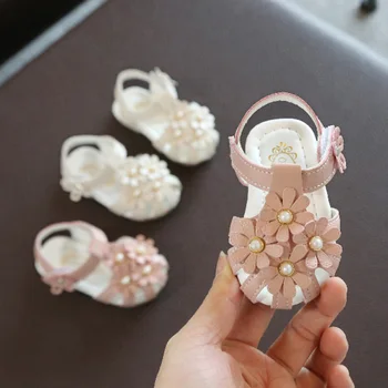 

Baby Soft Bottom Princess Sandals Summer Girls Flower Sandals PU Leather Soft Closed Toe Princess Flat Shoes for 1-2 Years