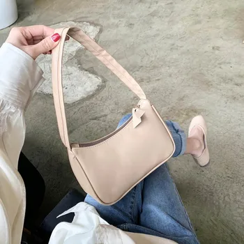 

Fashionable ladies handbag 2020 new Korean version of women's packaging mobile phone small bag wild shoulder retro baguette