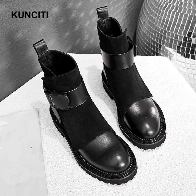 KUNCITI/ботильоны в европейском стиле в британском стиле; женские зимние ботинки в стиле пэчворк с круглым носком на среднем каблуке; Теплая обувь с заклепками и пряжкой; D9282
