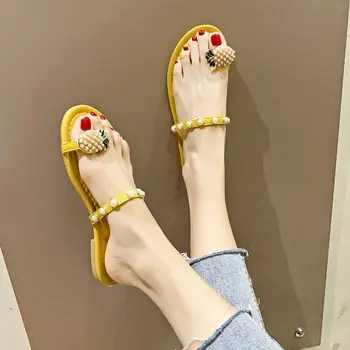 

Pineapple Slippers Female tao zhi 2020 New Wild Anti-Slip Flat Stylish Beach Sandals and Slippers Female