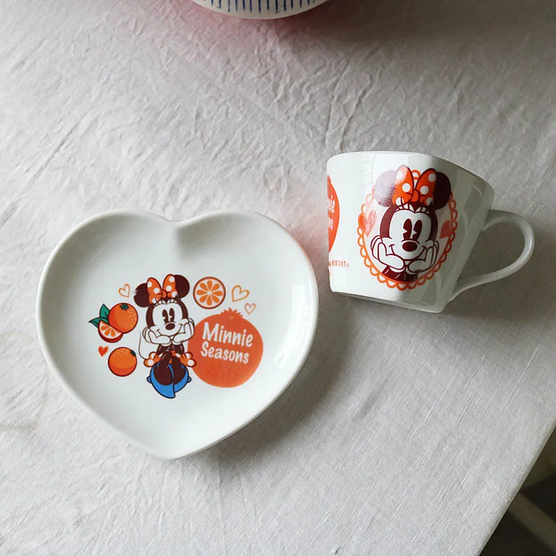 01 cup and plate Дисней Минни Микки чашка для воды Кофе Молоко чай керамическая кружка в форме сердца чашка и тарелка домашний офис Коллекция чашки посуда подарки - Цвет: 01 cup and plate
