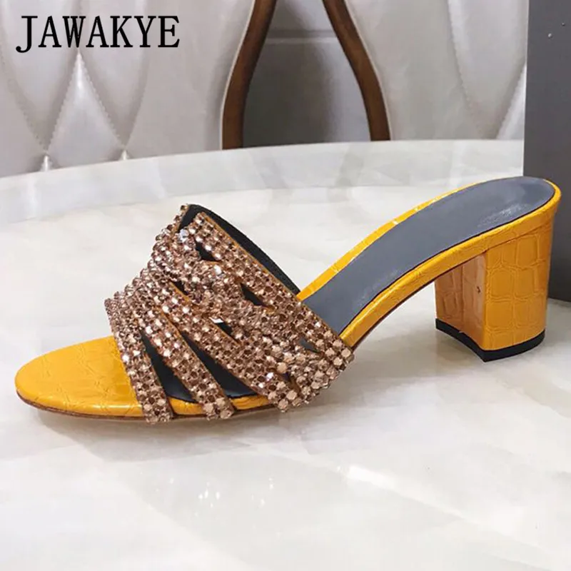 

JAWAKYE Chunky heels Rhinestone Slippers Women Glitter Designer Sandals Yellow Gold Chain Crystal Shoes Summer Party Shoes Woman