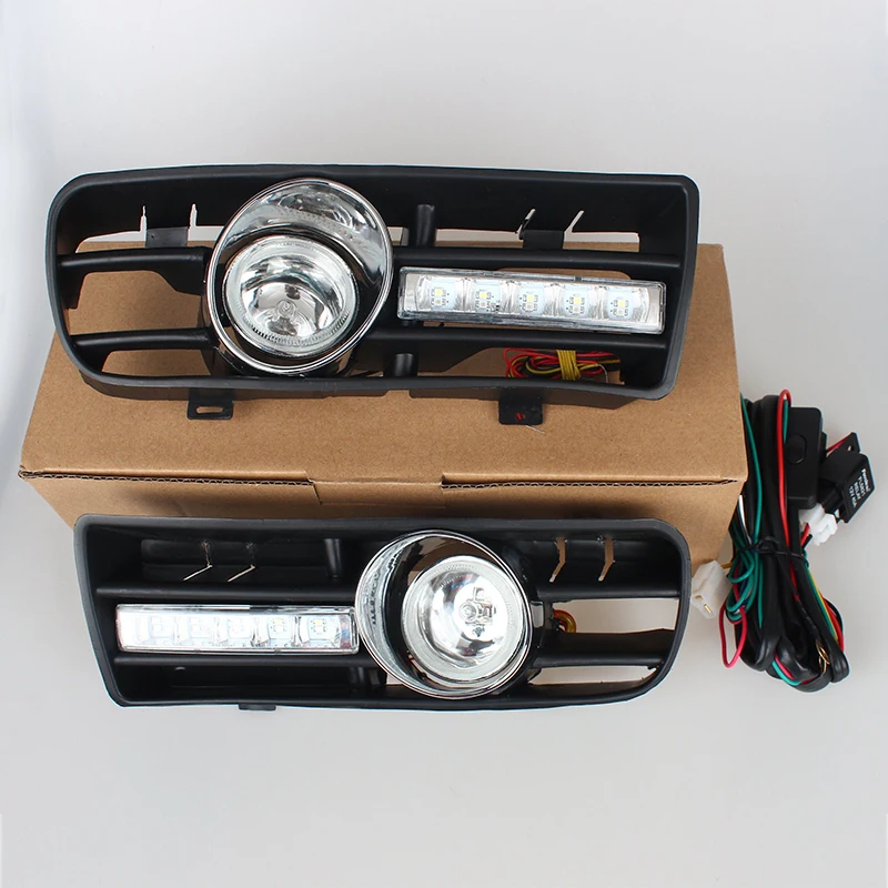 

Day Running Lights With Front Fog Light Lamp Turn Signal Lower Grill Auto Racing Grills For VW GOLF 4 for MK4 1997-2006 2 pcs