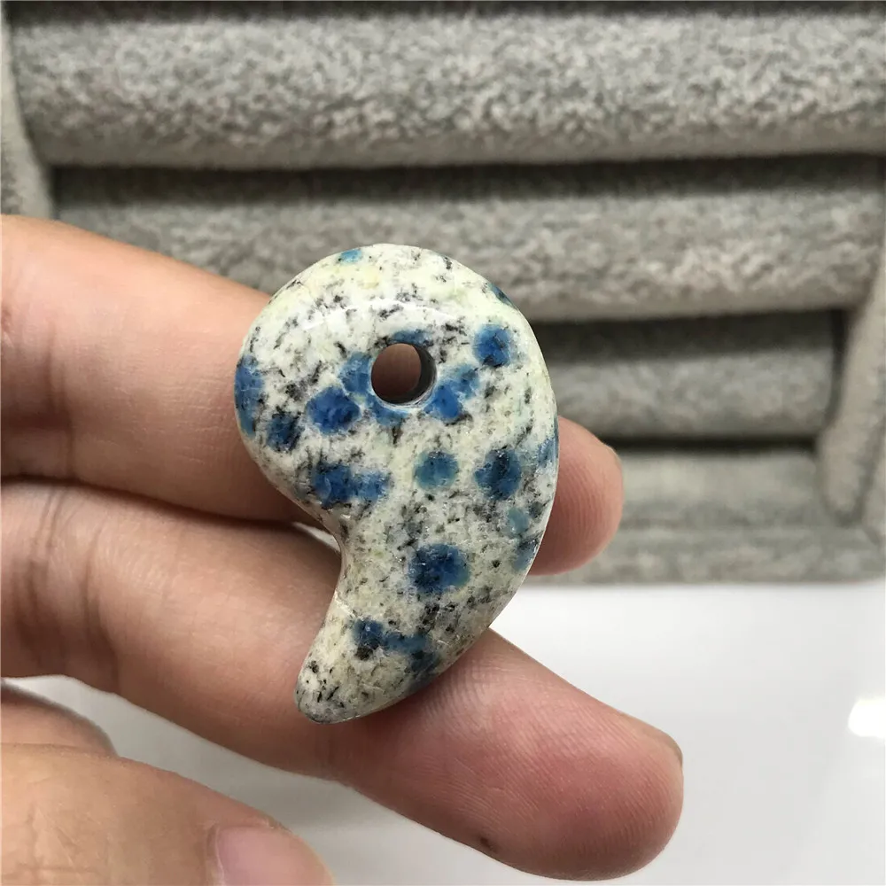 

Natural K2 Jasper Pendant For Women Men Crystal Love Gift 32x21x11mm Beads Volcanic Comma Gemstone Jewelry Fashion Pendant AAAA