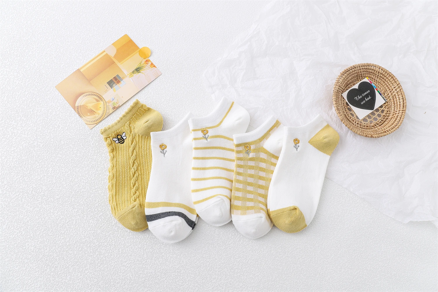 cashmere socks women 5 Pairs Women Bee Embroidery Ankle Socks Breathable Sweat-absorbent Cotton Sock Comfortable Low Cut Socks long socks for women