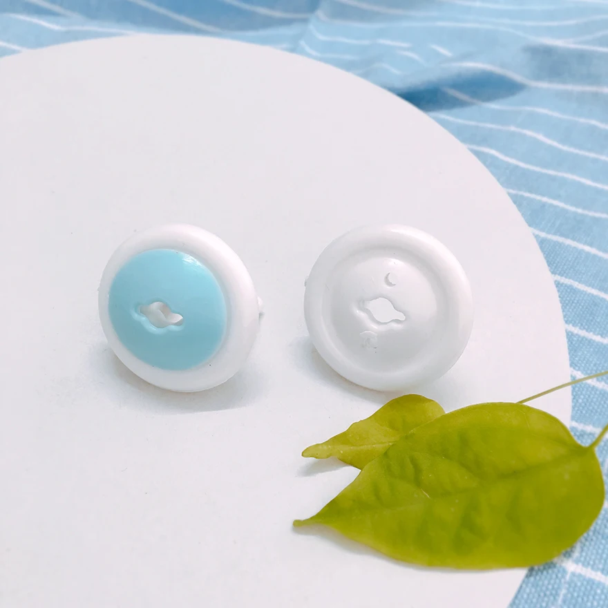 6pcs/Lot/Packed Europe Standard Socket Safe Lock Cover Child Kids Electric Security Plastic Safety Plug Outlet Baby Care socket covers