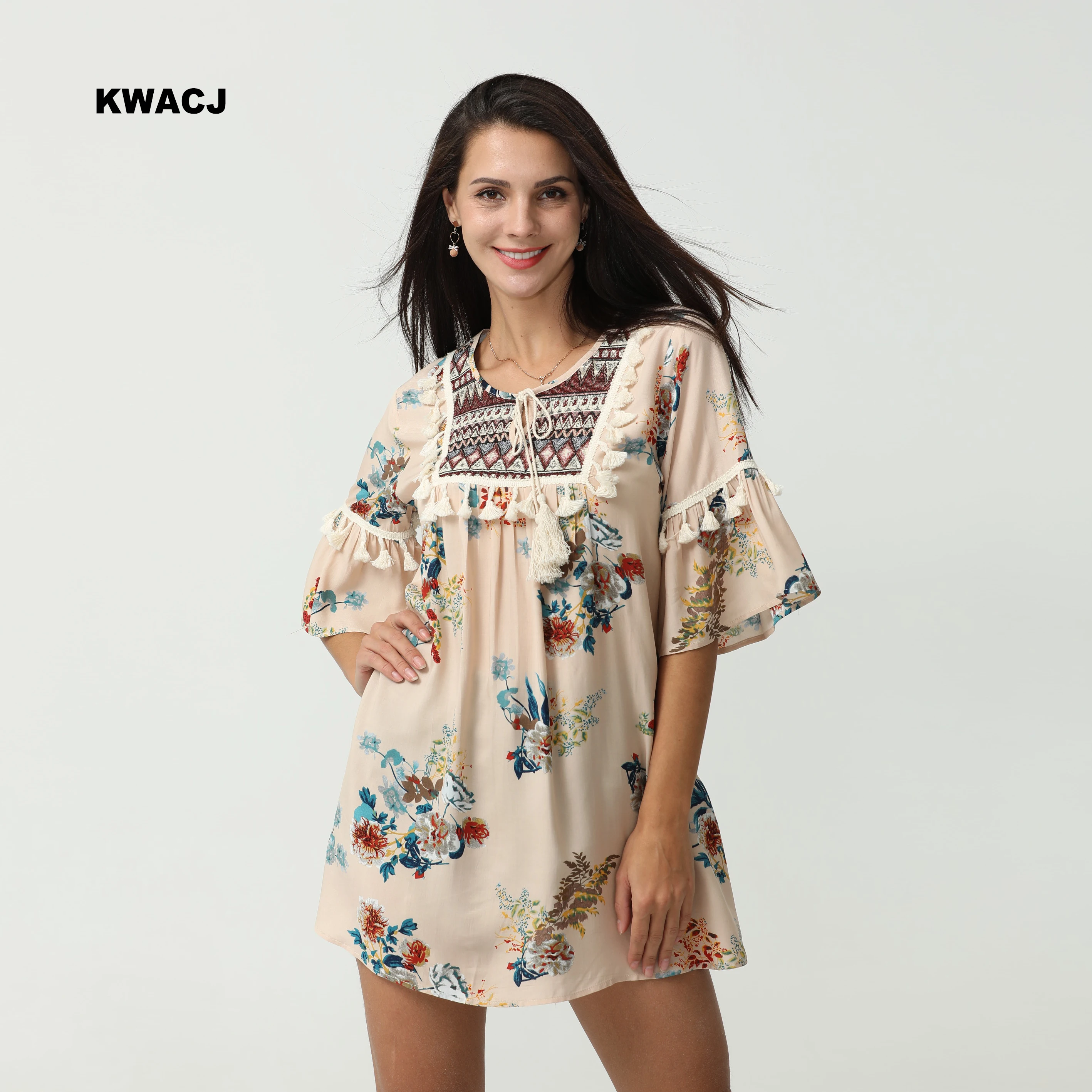 KWACJ Boho короткое платье многоцветный цветочный принт с рюшами пеньковая кисточка летний сарафан для женщин с вышивкой и круглым вырезом в