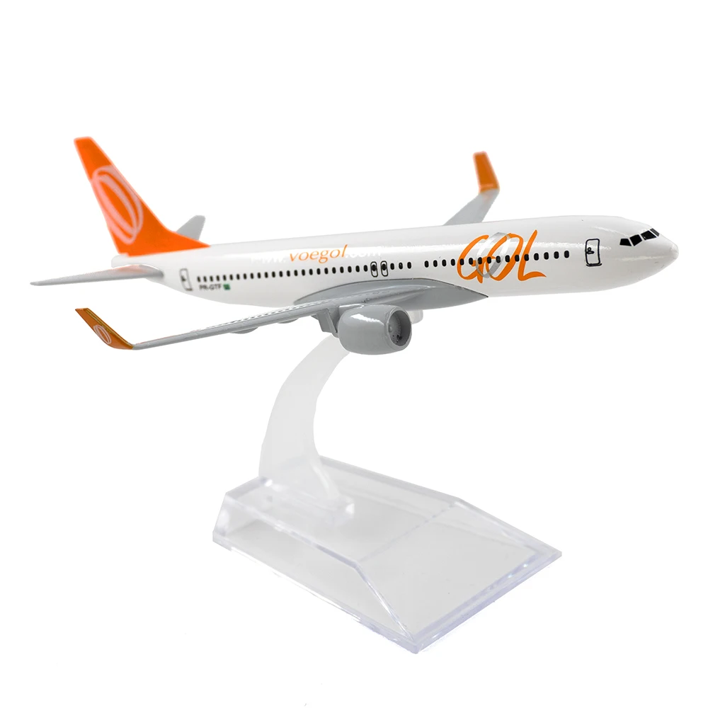 1/400 Scale Alloy Aircraft Boeing 737 GOL Airlines 16cm Alloy Plane B737 Model Toys Children Kids Gift for Collection Decoration