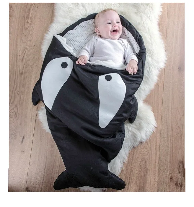 

LOOZYKIT Infant Sleeping Bag Shark Shape Sleeping Bag Cartoon Anti- Autumn and Winter Newborn Baby Cotton Creative Gifts