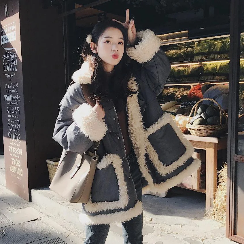 

Photo Shoot South Korea INS Mid-length Lambs Wool Joint down Coat Women's Winter Fold-down Collar Large Pocket Plush Thick Cotto