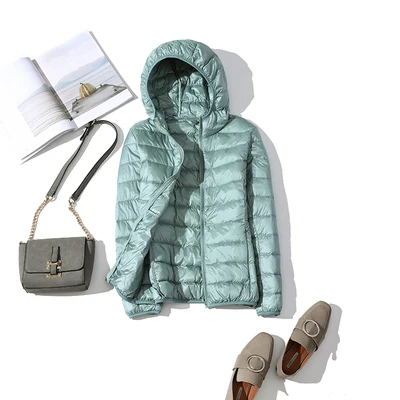 sky blue Hooded Ультра-светильник размера плюс тонкий женский пуховик Осень Зима Тонкий короткий с капюшоном Теплый белый утиный пух пальто женская верхняя одежда - Цвет: sky blue Hooded