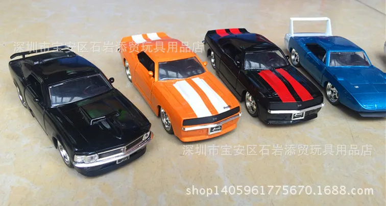Jiada gm srt Mustang 1: 32 модель автомобиля из алюминиевого сплава ВОИН автомобиль спортивный автомобиль модель игрушки
