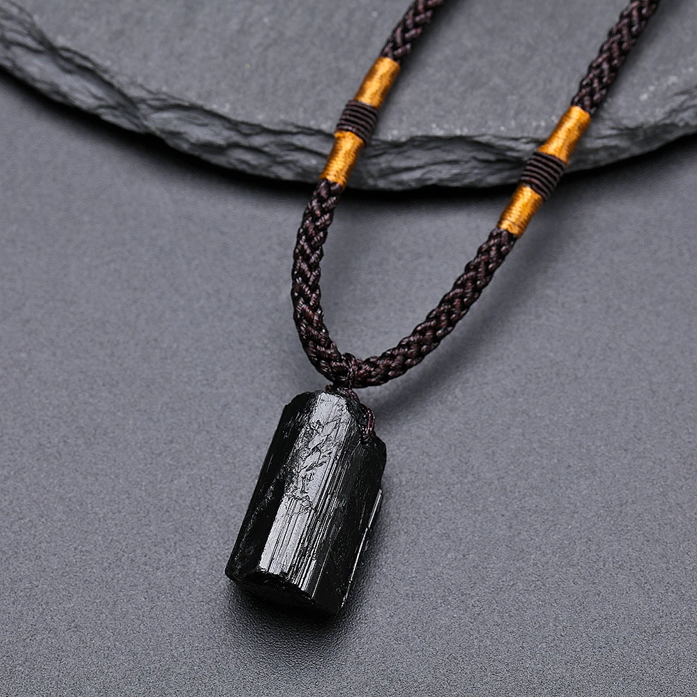 Fashion Crystal Gem Healing Stone Black Tourmaline Stone Pendant Necklace Crystal Gem Specimen