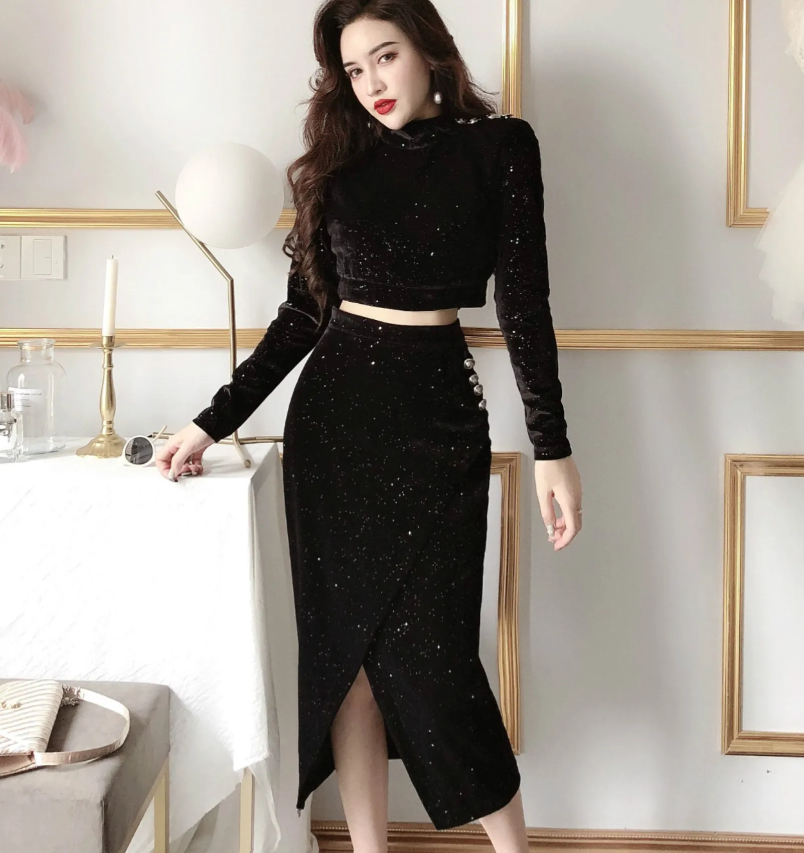 2019 Зима Новое Женское платье с круглым вырезом и блестками Вельветовая рубаха +