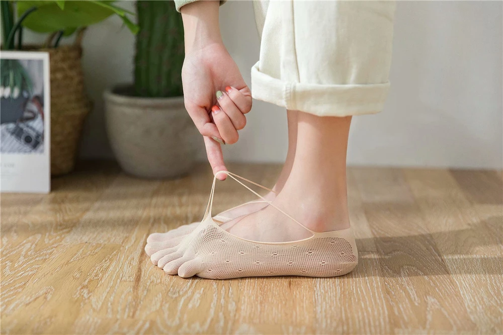 Damen Sommer Fünf-Zehen-Socken Ultradünne Lustige Unsichtbare Zehensocken Silikon Rutschfeste Anti-Reibungs-Fußschützer – Detail 14