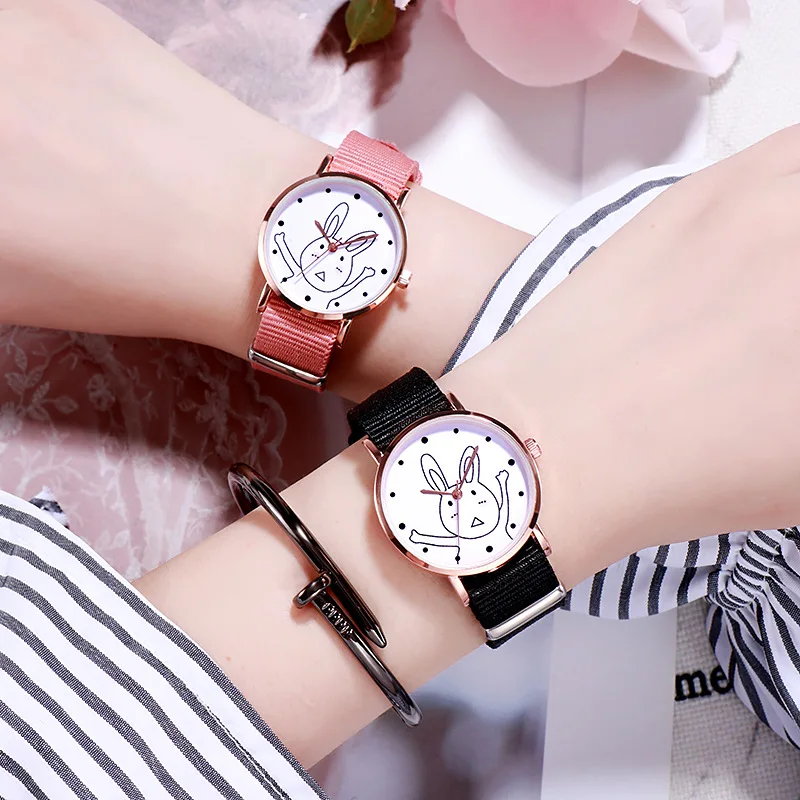 

Harajuku sail bu Female Students Watch Korean-style Simple Trend Casual Glorious Retro Normcore Style Roman Dial