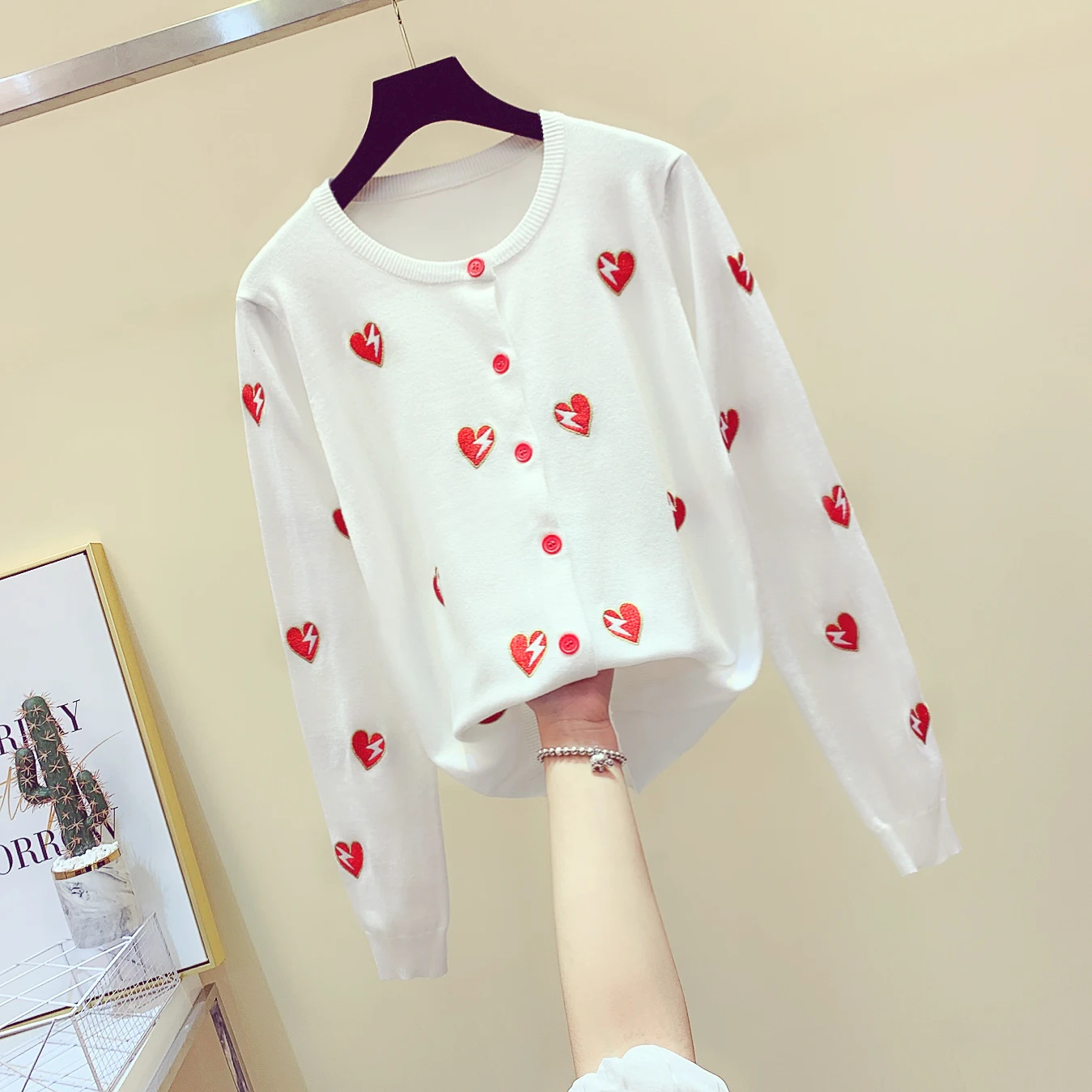 

Women's Small Fragrance Peach Heart Embroidered Knitted Shirt Short Sweater Thin Single-row Button Cardigan Coat Coats