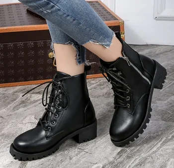 comprar Botas Da Motocicleta Das Senhoras Do Vintage Botas De Combate Outono Do Exército Punk Goth Botas Femininas Biker Couro Pu Botas Curtas Vermelho Preto
