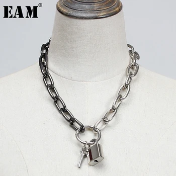 

[EAM] Women Contrast Color Split Joint Metal Chain Cool Necklace New Temperament Fashion All-match Spring Autumn 2020 1Y50410