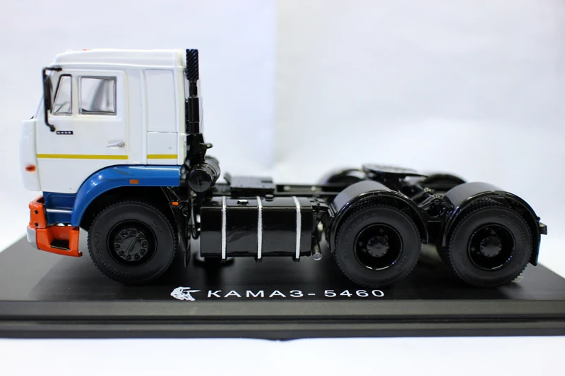 

New Star Scale Models 1/43 Scale KAMA3 6460 KAMAZ TRACTOR Diecast For Collection Gift