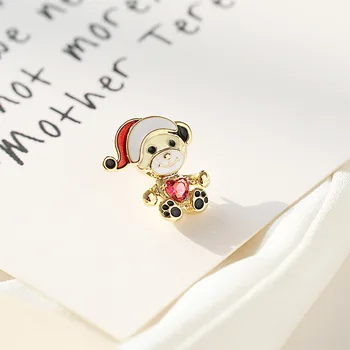 

CINDY XIANG Zircon Small Bear Collar Pin Brooches For Women Gold Color Red Heart Carton Brooch Fashion Jewelry New Arrival 2020