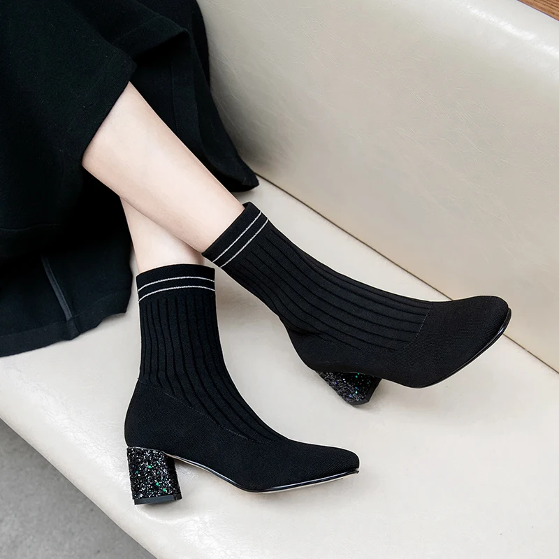 

2019 New spring and autumn and winter knitted wool thick with short boots elastic with small square toe casual women's boots