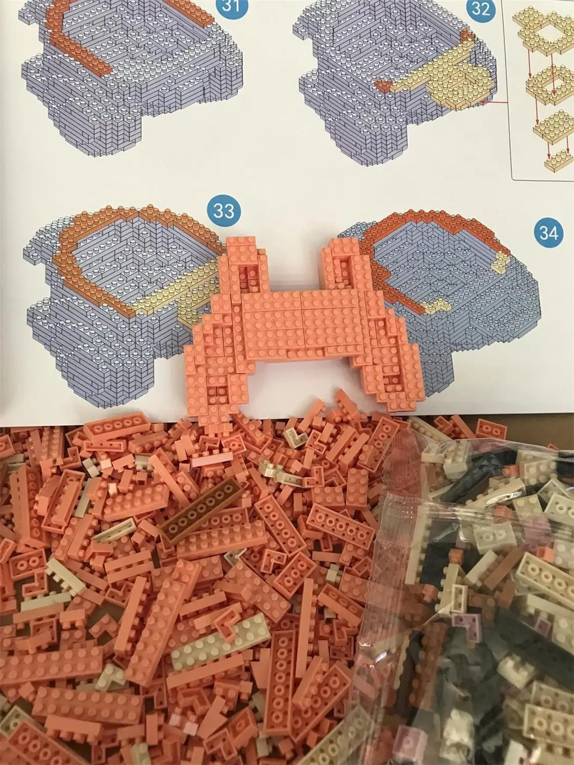 Мини блоки милый мультфильм модель Белочка строительные игрушки образовательная разведка пластиковые кирпичики для детей игрушки рождественские подарки