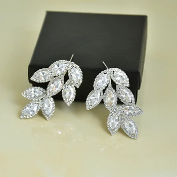 

LONDANY Fashion popular geometric zircon leaf earrings shiny senior earrings female evening dress earrings