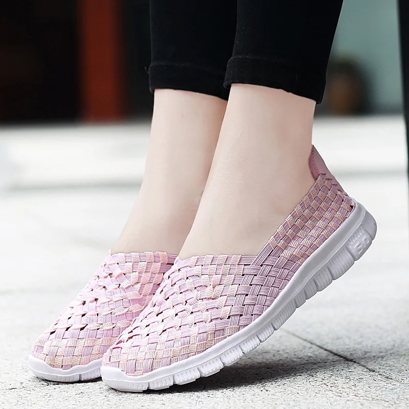 

Summer Breathable Mesh Hollow out Sandals Lightweight Flat Mom Shoes Couples Casual Slip-on Cloth Shoes Weaving WOMEN'S Shoes