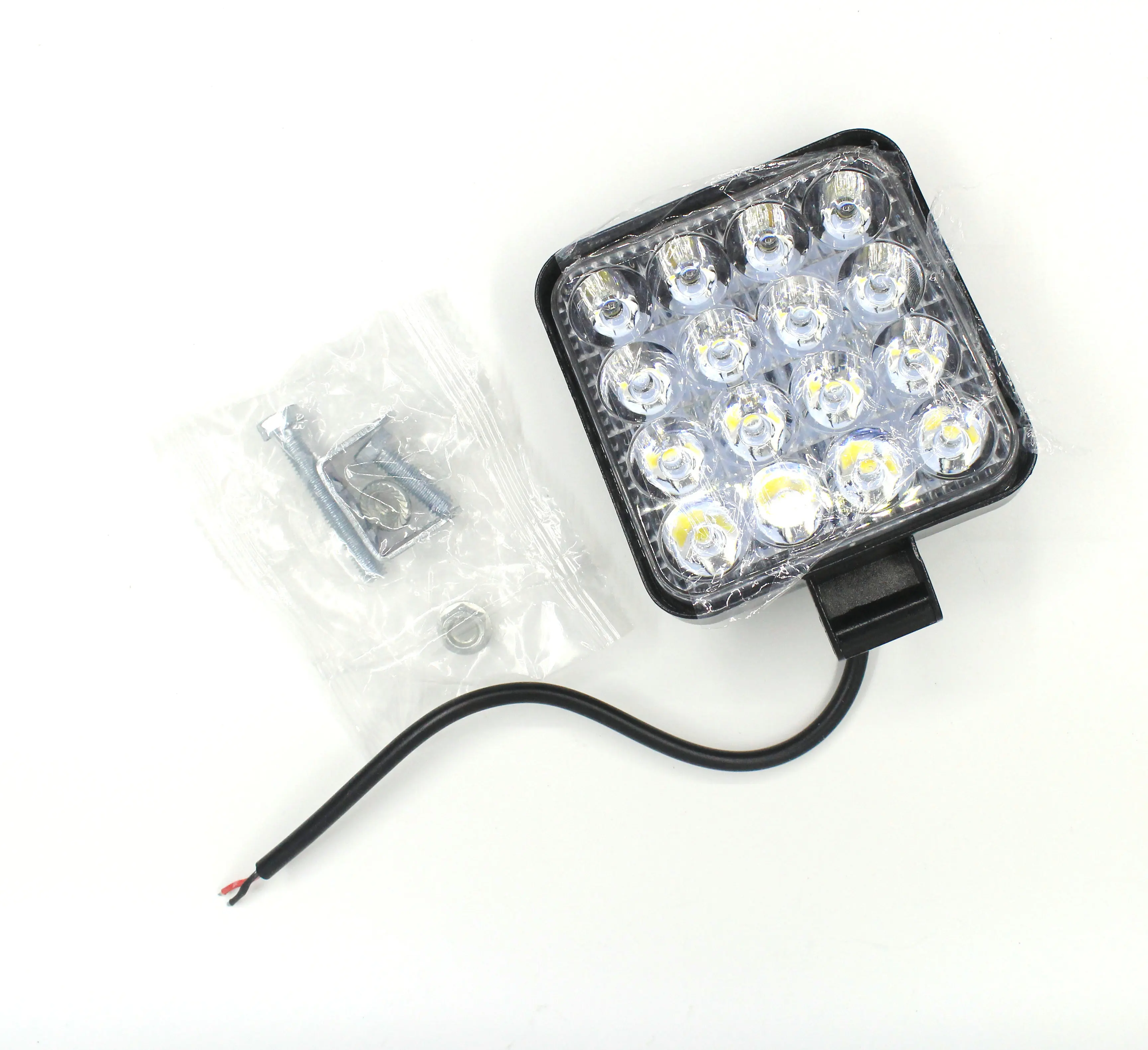 

2PCS car auxiliary LED spotlight work light mini square 16 light 48W modified headlights spotlights headlights