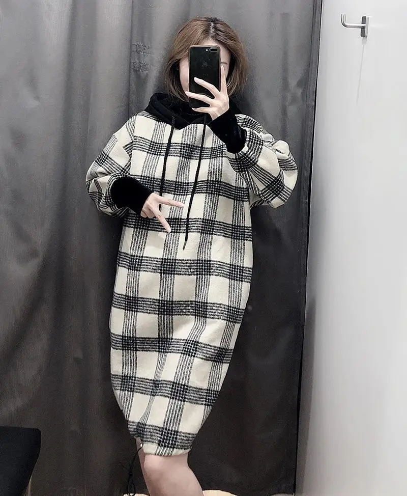 

Loose Version of the Type 2019 Autumn & Winter WOMEN'S Dress Long Sleeve Hooded Pattern Suede Textured Dress