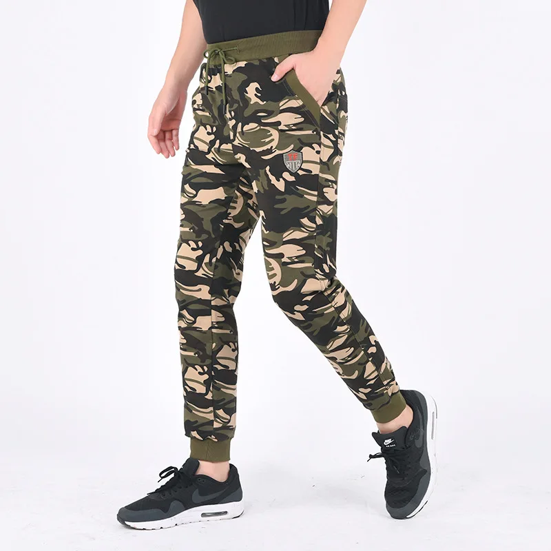 

2019 Men Joggers Cotton Embroidery Camouflage Pants Men Camo Sweatpants Elastic Comfortable Trousers Men Casual Pants