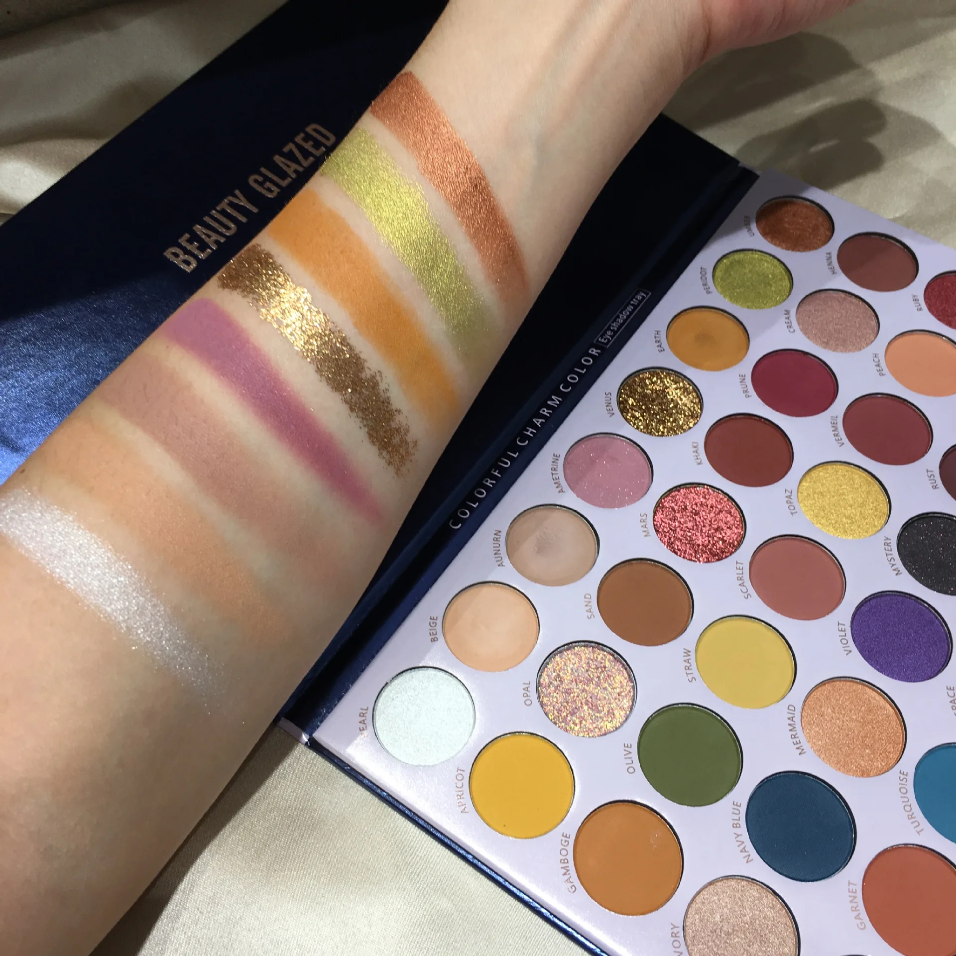 Beauty Glazed Reversal Planet Eyeshadow Pallete Waterproof Eye Pigment Mineral Powder Shimmer Matte Eye Shadow Make up Palette Beauty Glazed Reversal Planet Eyeshadow Pallete Waterproof Eye Pigment Mineral Powder Shimmer Matte Eye Shadow Make up Palette