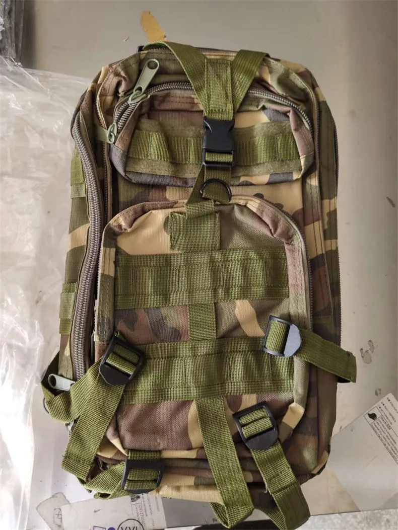 背包B05 woodland camo